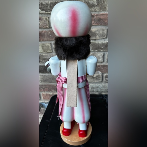 Vintage Steinbach Nutcracker Cupcake Maker 18” tall. Haunted? You decide. - Picture 4 of 15